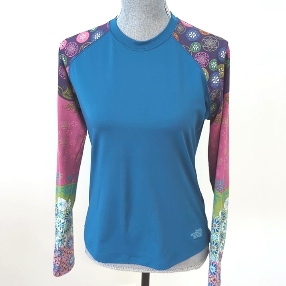 THE NORTHFACE Women's Long sleeve Pullover Quick Dry Top Layer Sz S Multicolor